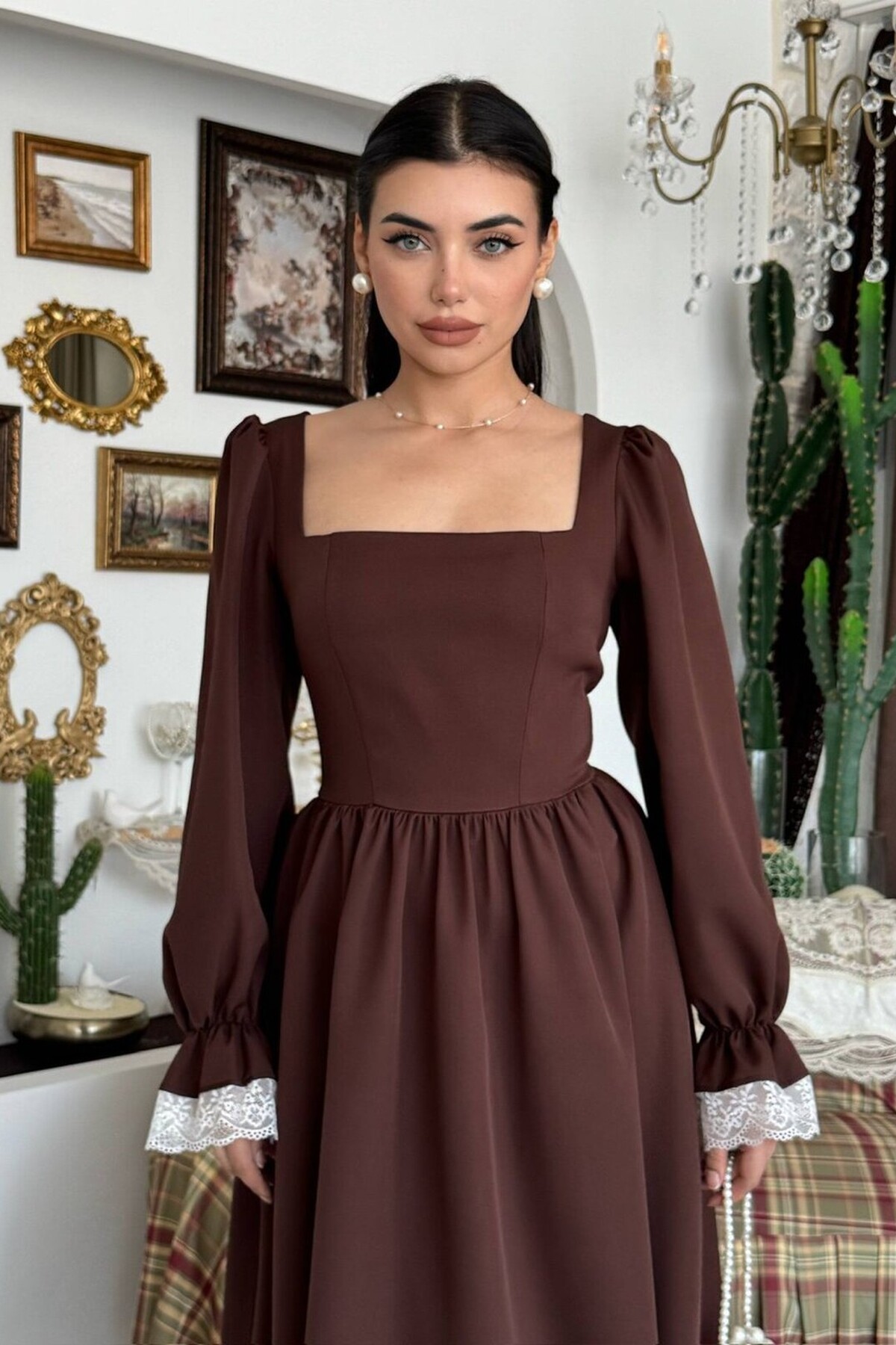 Huyno Lace-Detail Dress