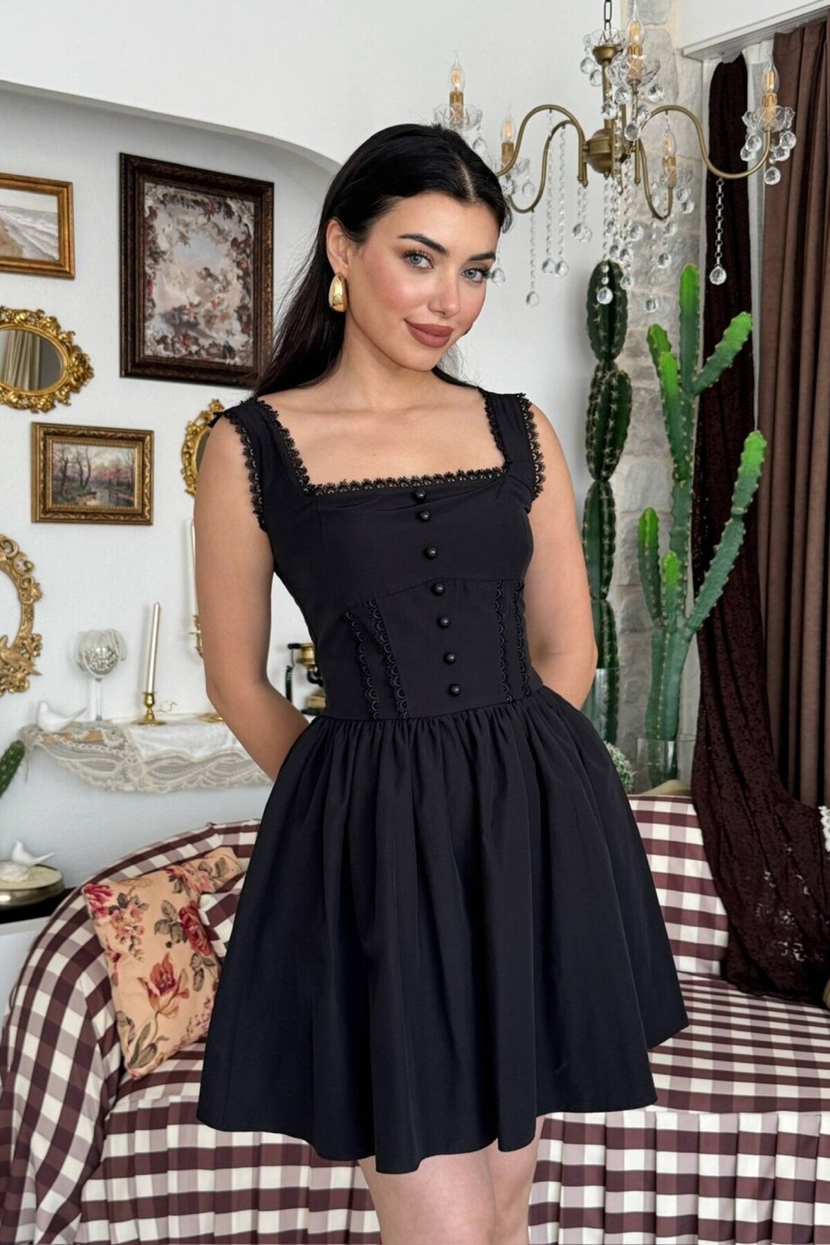 Joyo Button-Detail Dress
