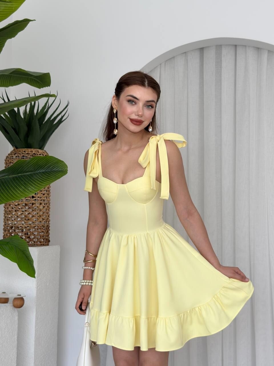 VERO SHOULDER TIE DRESS