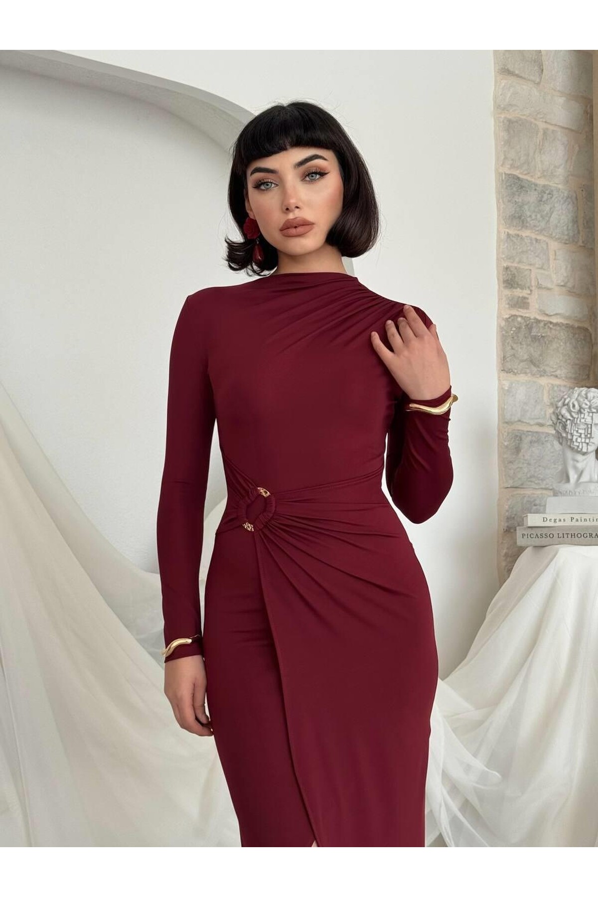 Baggy Brooch Detailed Dress