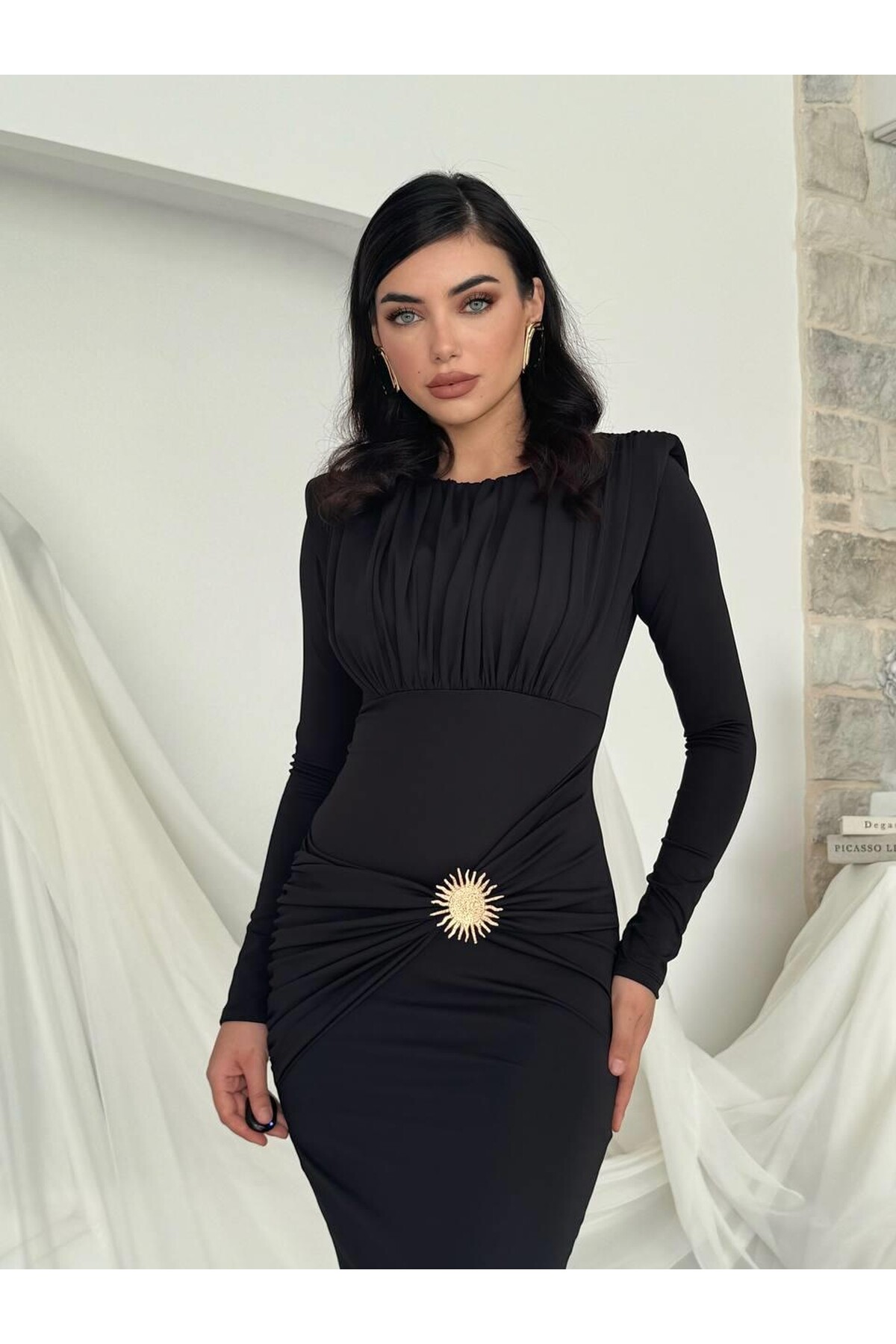 Rıva Broş Detaylı Elbise