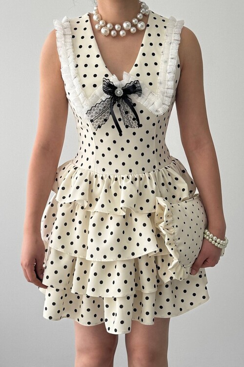 Asel Brooch Detail Dress