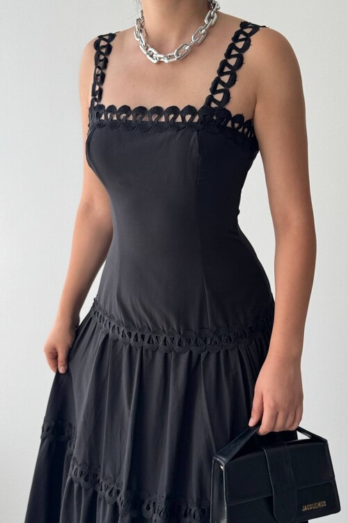 Crols Midi Dress