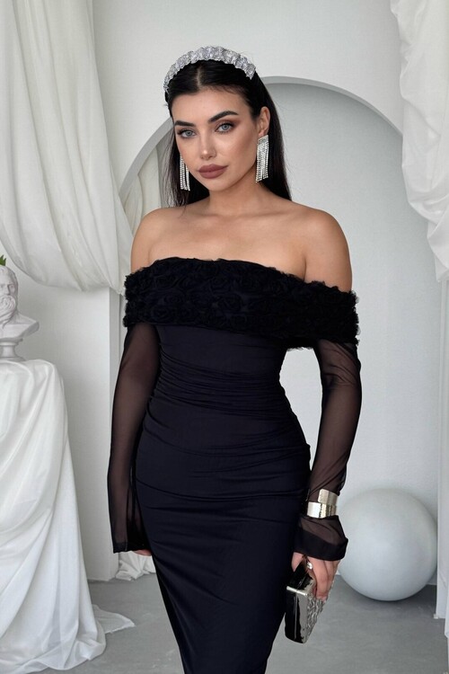 Dokru Dress with Floral Details