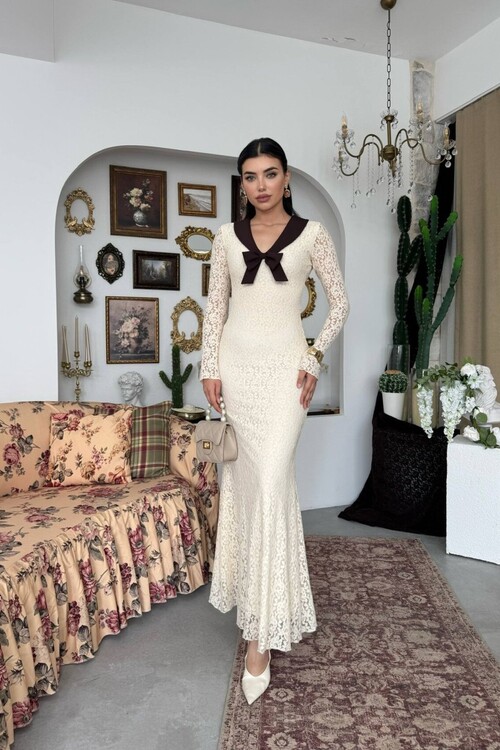 Duyru Fiyonk Detaylı Elbise
