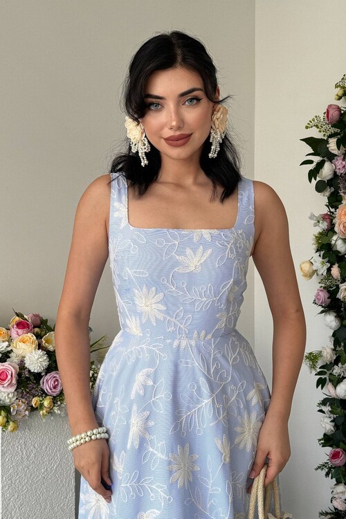 Femel Nakış Detaylı Elbise