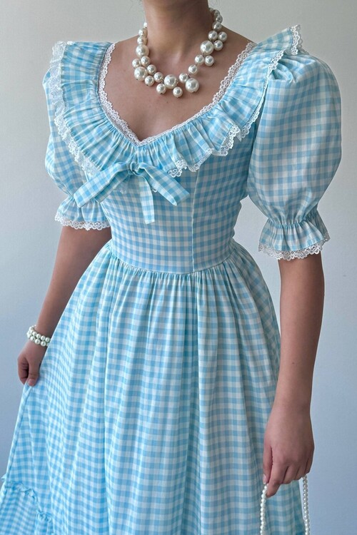 Geun Ruffle Collar Dress