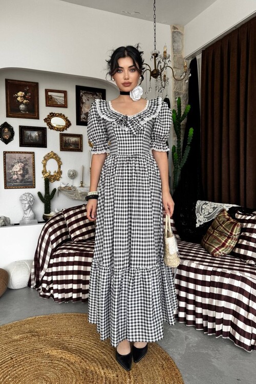 Geun Ruffle Collar Dress