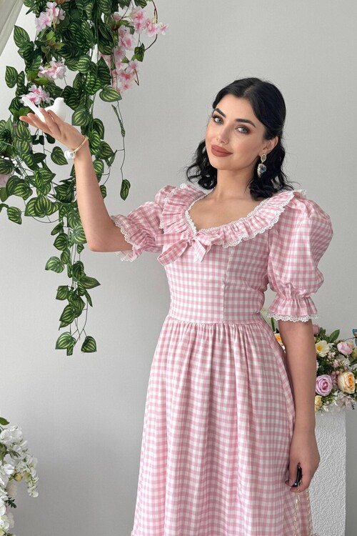 Geun Ruffle Collar Dress