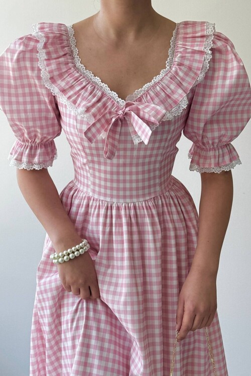 Geun Ruffle Collar Dress