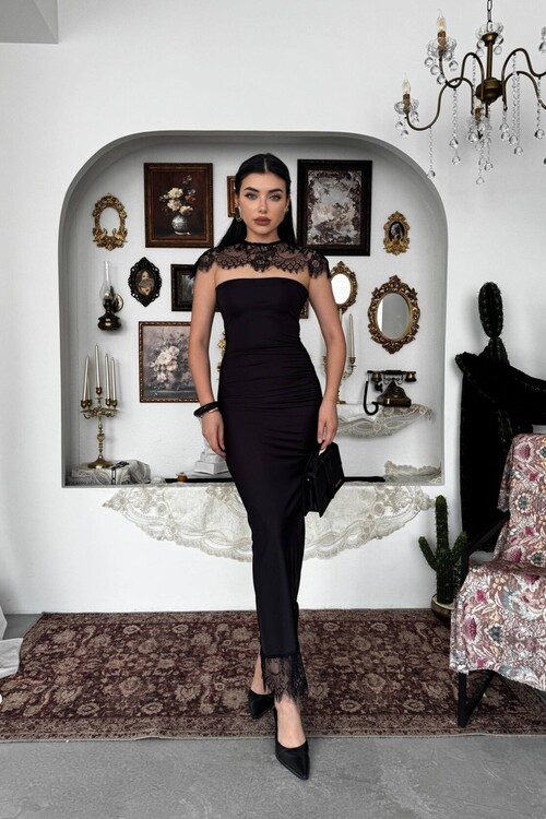 Jecan Omuz Pelerin Detaylı Elbise 