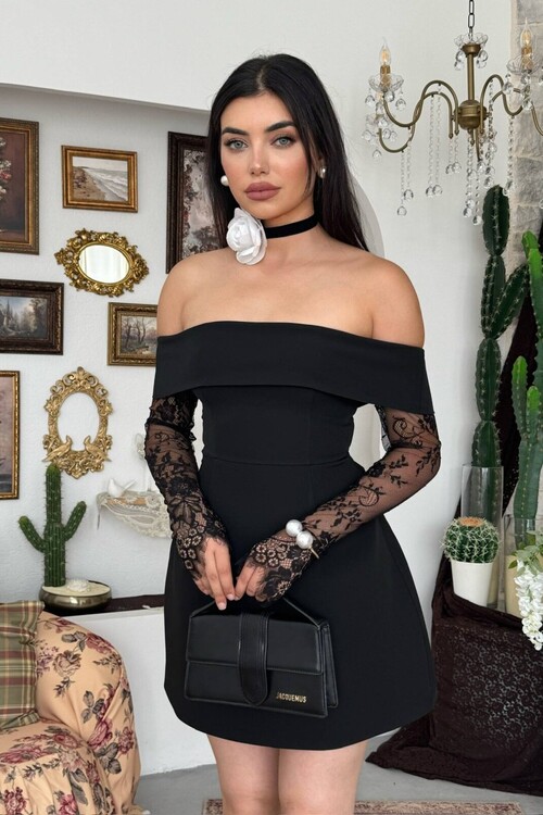 Junmo Strapless Dress