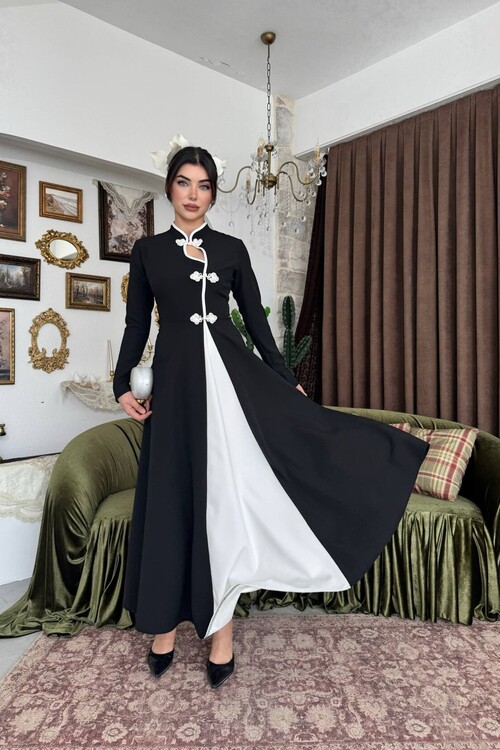 Muas Broş Detaylı Elbise