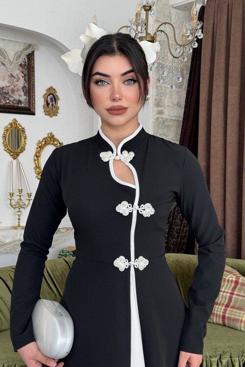 Muas Broş Detaylı Elbise