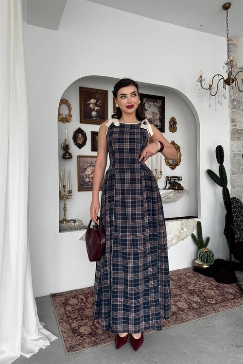 Mumu Fiyonk Detaylı Elbise