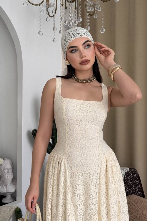 Muna Midi Dress