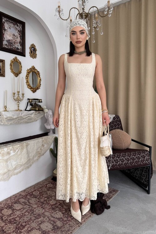 Muna Midi Dress