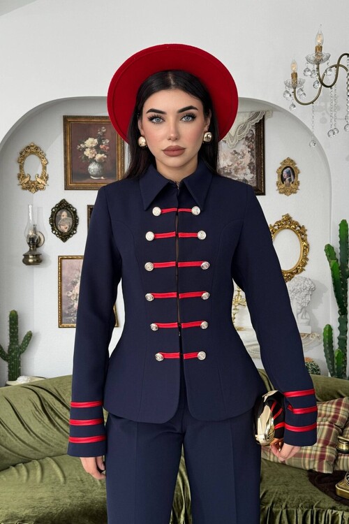 Munan Two-Piece Set