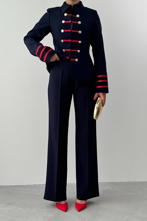 Munan Two-Piece Set