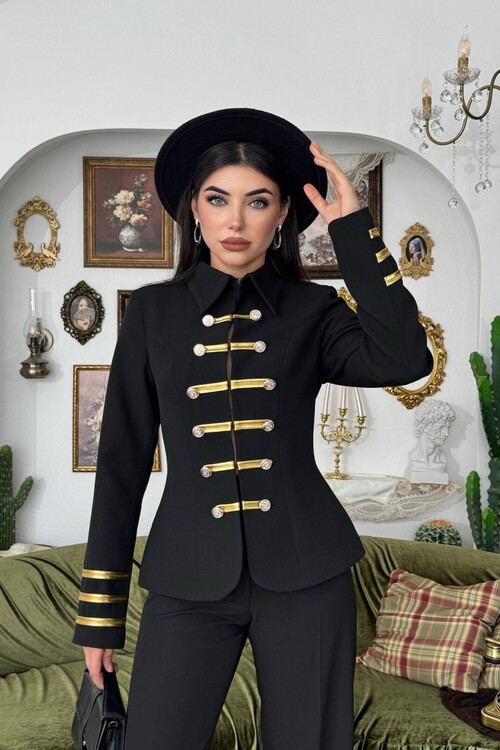 Munan Two-Piece Set