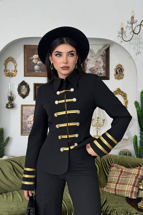 Munan Two-Piece Set