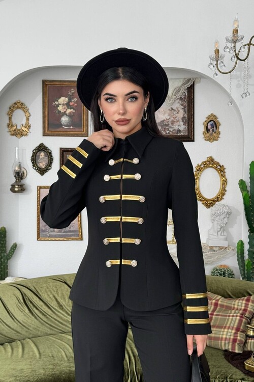 Munan Two-Piece Set
