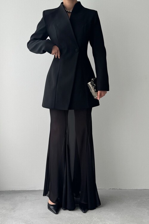 Sacra Two-Piece Set