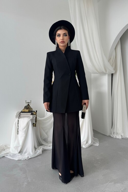 Sacra Two-Piece Set