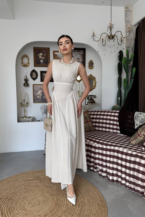 Temoy Midi Dress