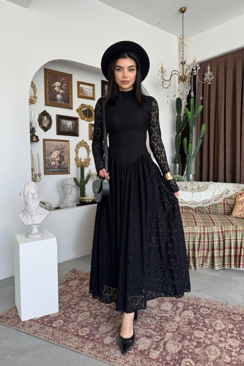 Urbe Midi Dress