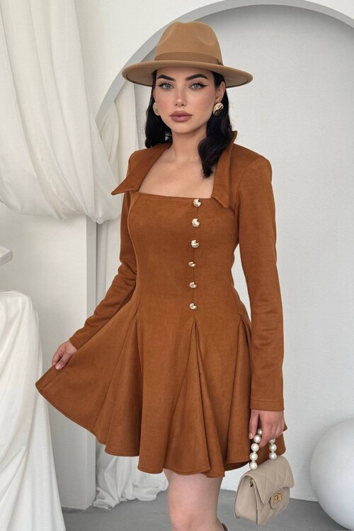 Veras Broş Detaylı Elbise