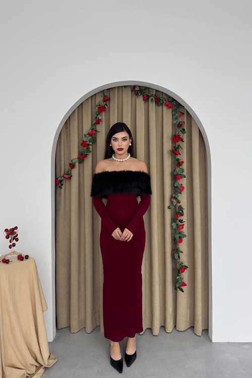 Bestia Strapless Feather Detailed Dress