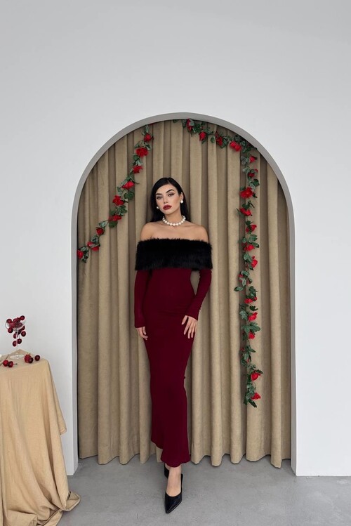 Bestia Strapless Feather Detailed Dress