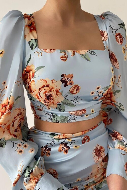 Satin dress with floral pattern