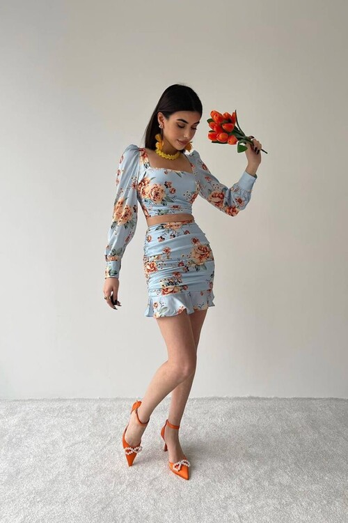 Satin dress with floral pattern