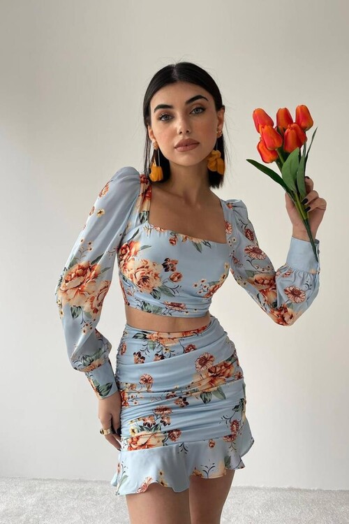 Satin dress with floral pattern