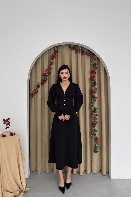 Meta Button Detailed Dress