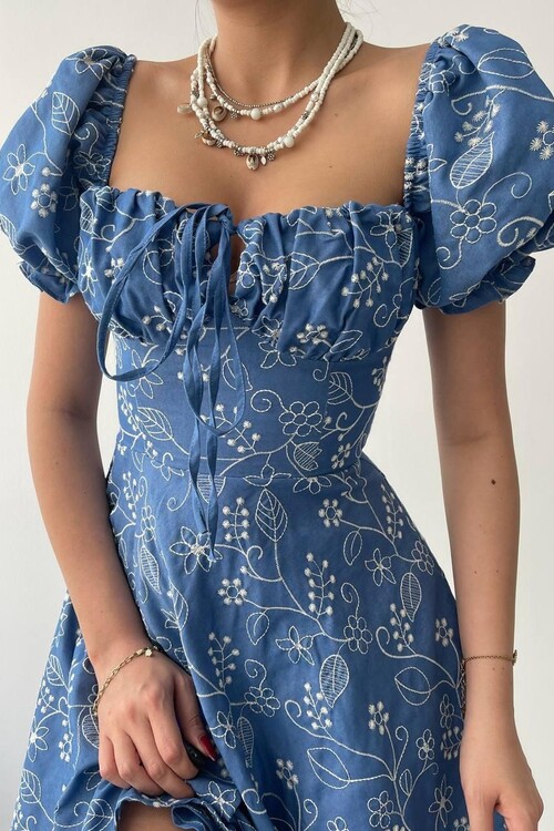 Clove Dress with Elastic Sleeves