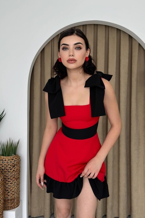 Miron Omuz Fiyonklu Elbise