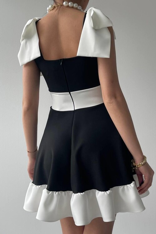 Miron Omuz Fiyonklu Elbise