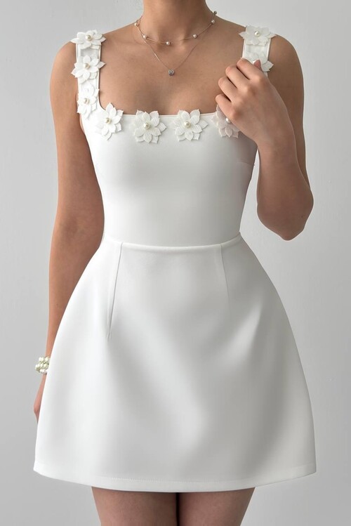 Alyosa Flower Detailed Dress