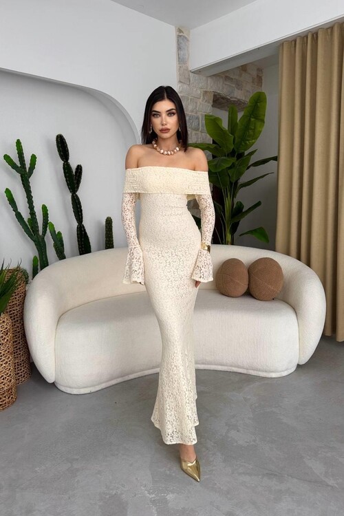 Arya Strapless Lace Dress