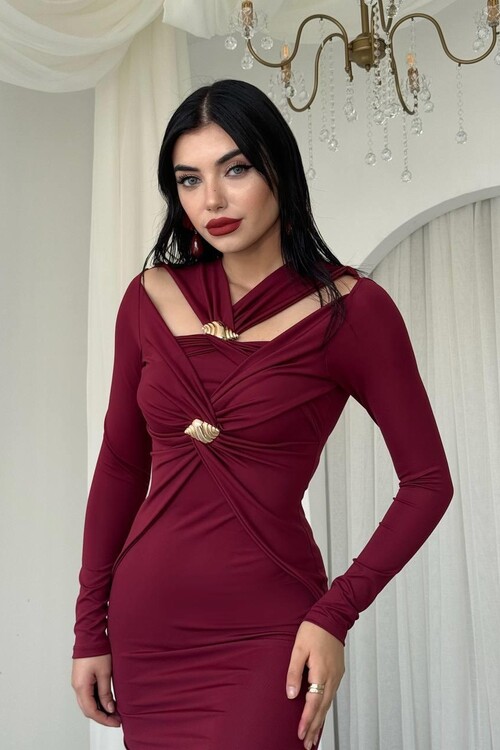 Dande Broş Detaylı Elbise