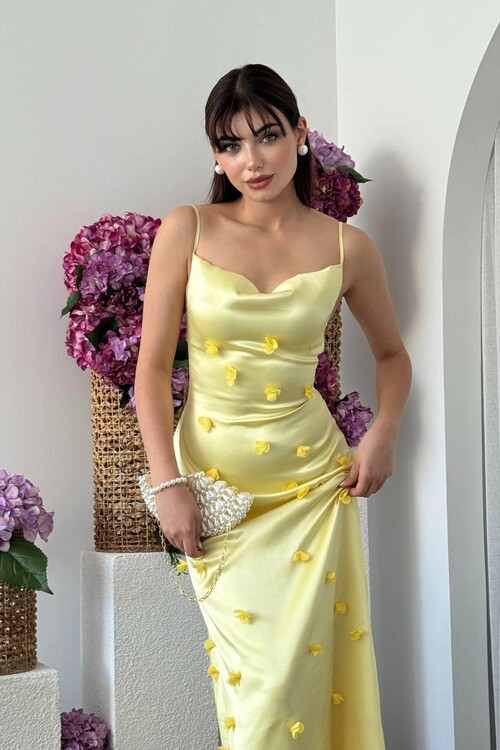 Dora Çiçek Detaylı Elbise