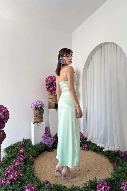 Dora Çiçek Detaylı Elbise