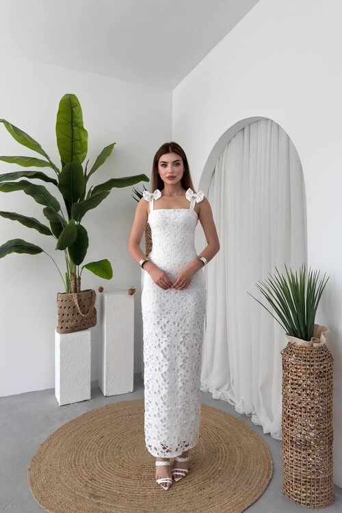 Egra Fiyonk Detaylı Elbise