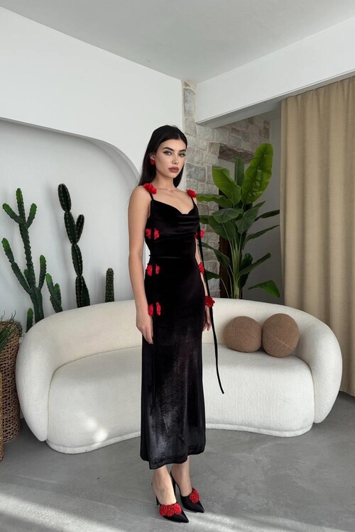 Kadrin Gül Detaylı Elbise