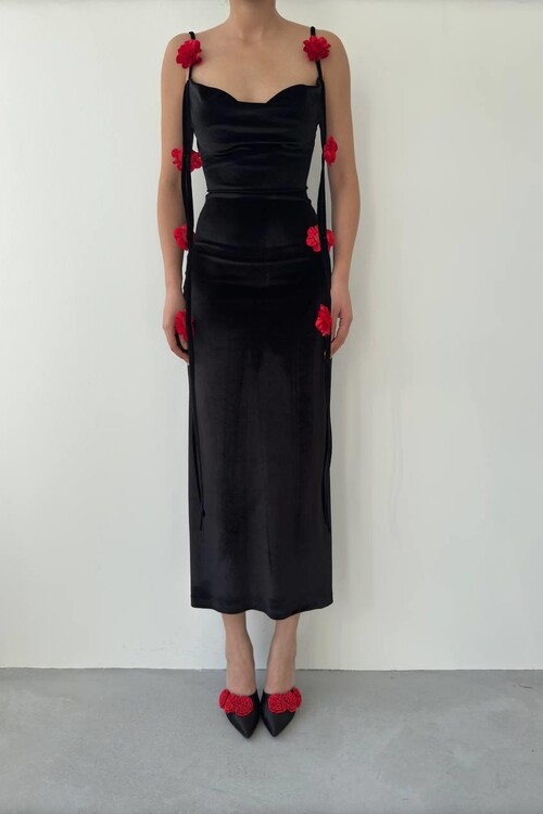 Kadrin Gül Detaylı Elbise