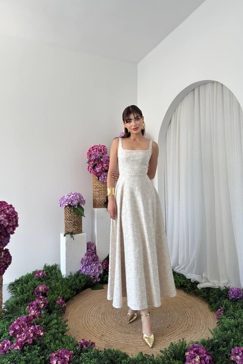 Kalf Çiçek Detaylı Elbise