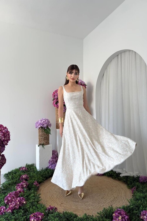 Kalf Çiçek Detaylı Elbise